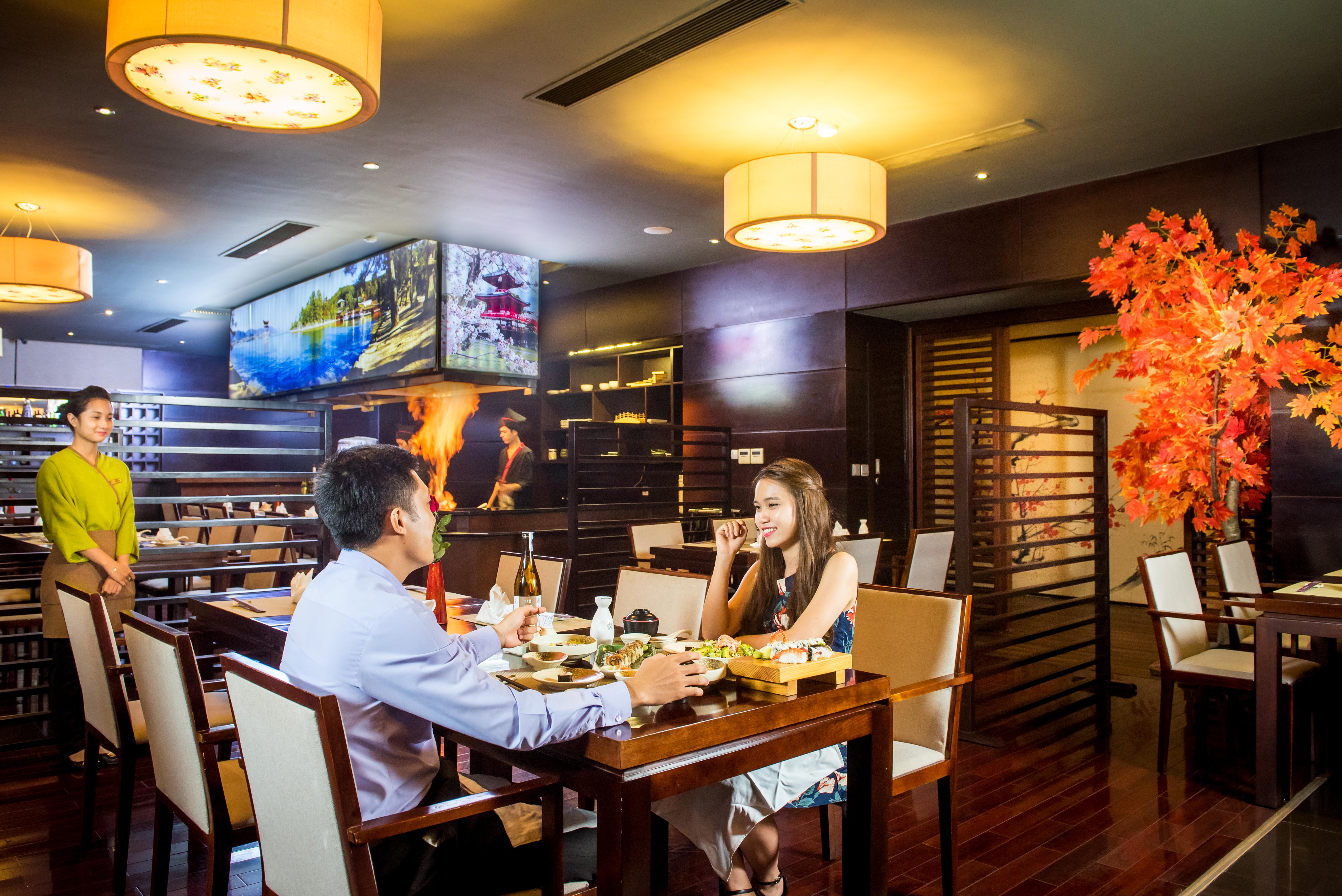 Royal Lotus Hotel Ha Long Exterior photo